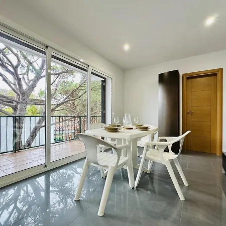 Paradis Costabravasi Апартаменты *